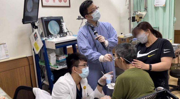 滿滿的感動 長輩擺脫鼻胃管重新嘗到爌肉飯的美味