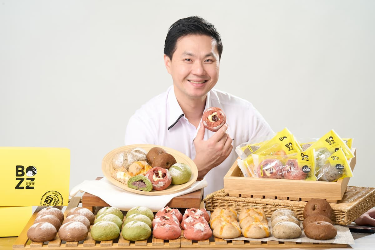 2015世界麵包大賽冠軍陳永信,打造懶人糧食的健康穀物包。(圖/BOZZ包仔仔)