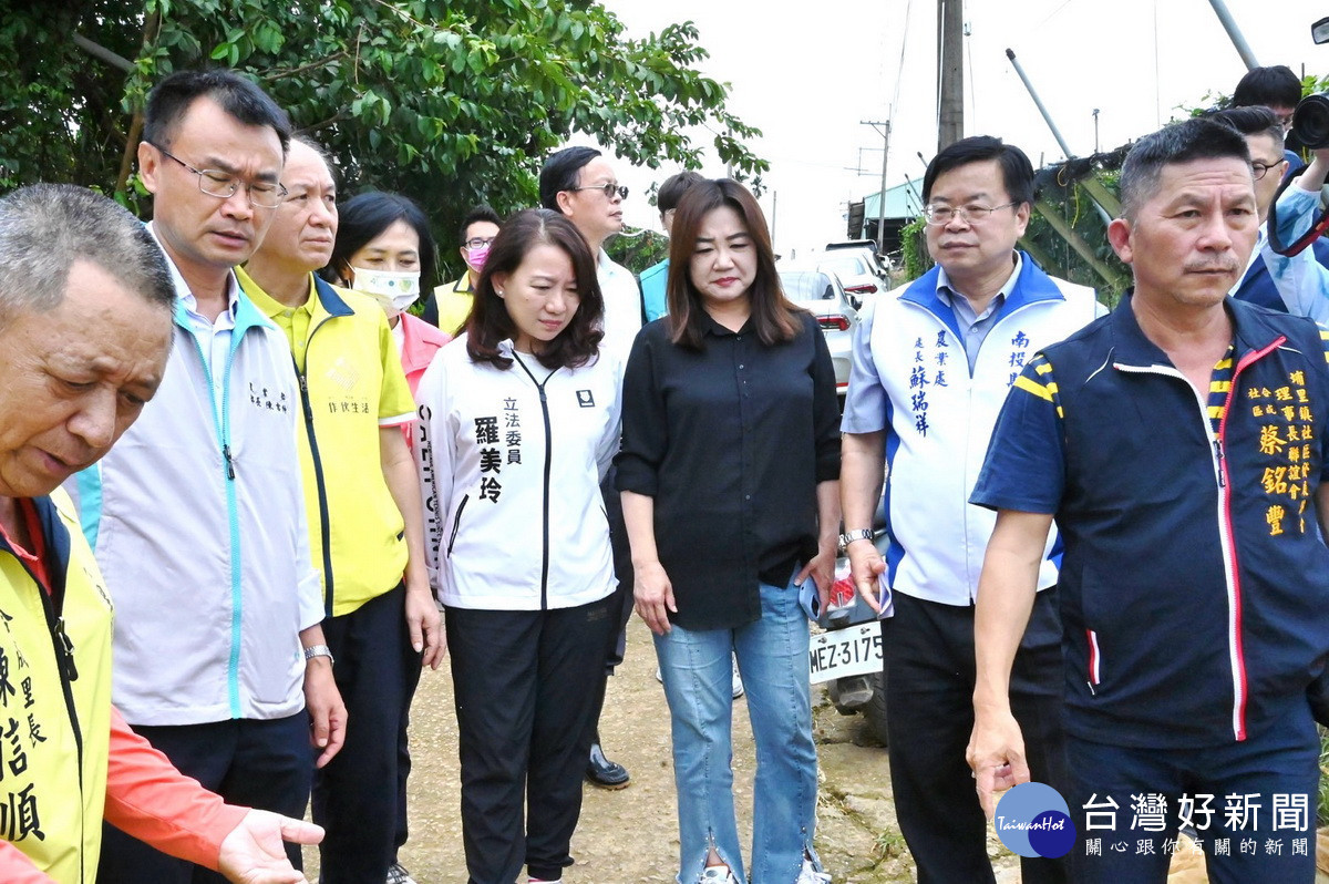 馬立委陳部長等赴災區會勘後，9日公告受理災損申請。（馬立委服務處提供）