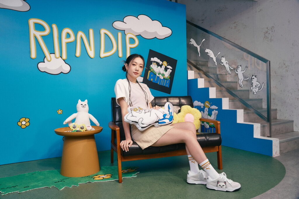 品牌大使Julia吳卓源搶先開箱PUMAxRIPNDIP「中指貓的家」,RIPNDIP系列短袖T恤$1,880、Slipstream RIPNDIP $4,880