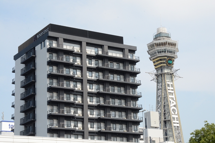 住客限定！大阪飯店打造「天空之鏡」搭配通天閣任你拍