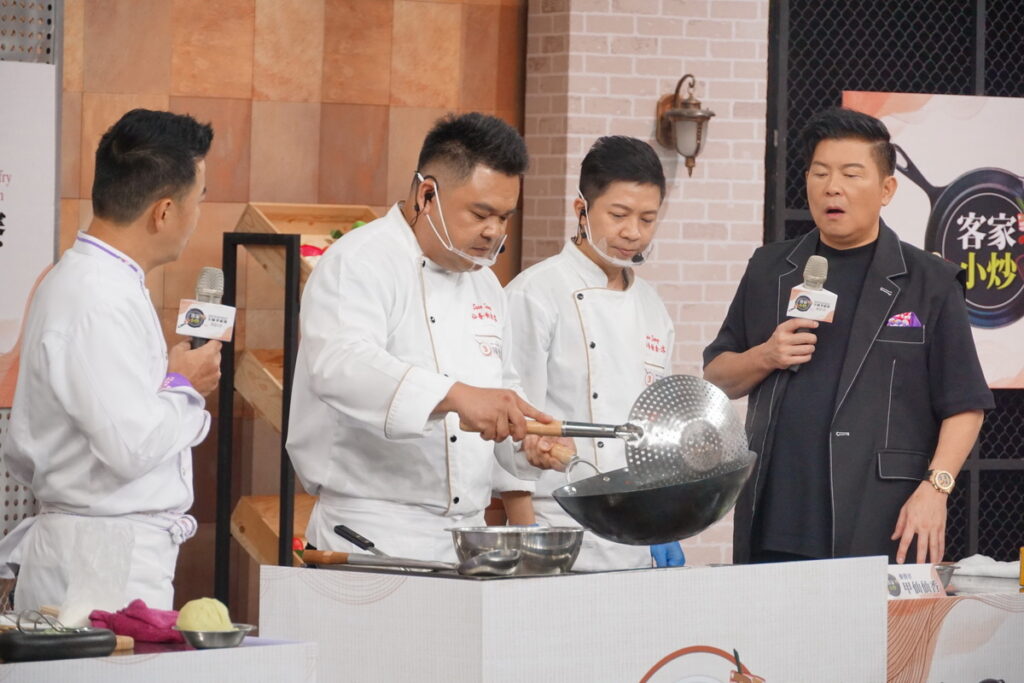 南區選手甲仙仙香總決賽烹調