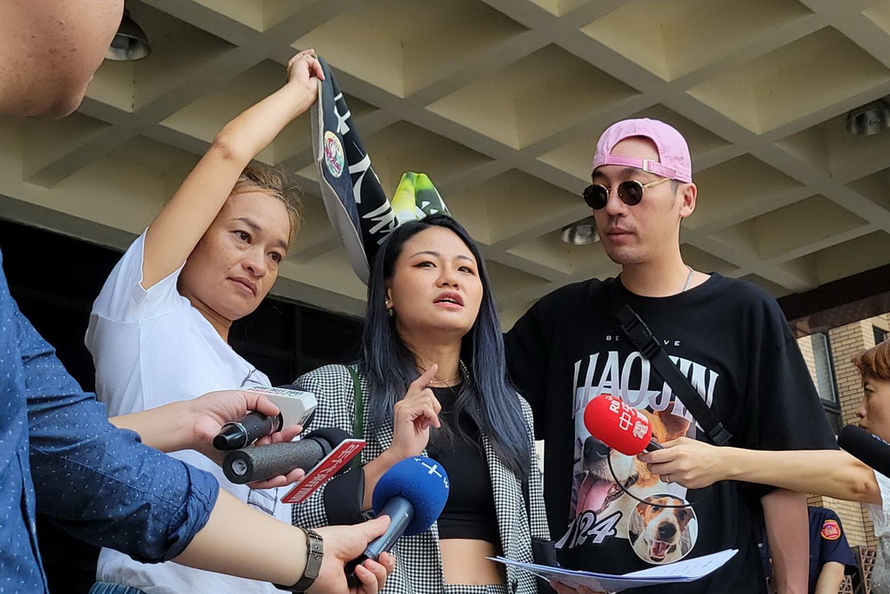 宣揚大麻無害論 綠黨黨魁提告特斯拉馬斯克 248 宣揚大麻無害論 綠黨黨魁提告特斯拉馬斯克 247