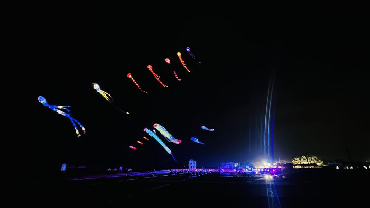 仲夏夜浪漫！「鹽田．夕陽．享樂」 在夜光風箏下聽音樂