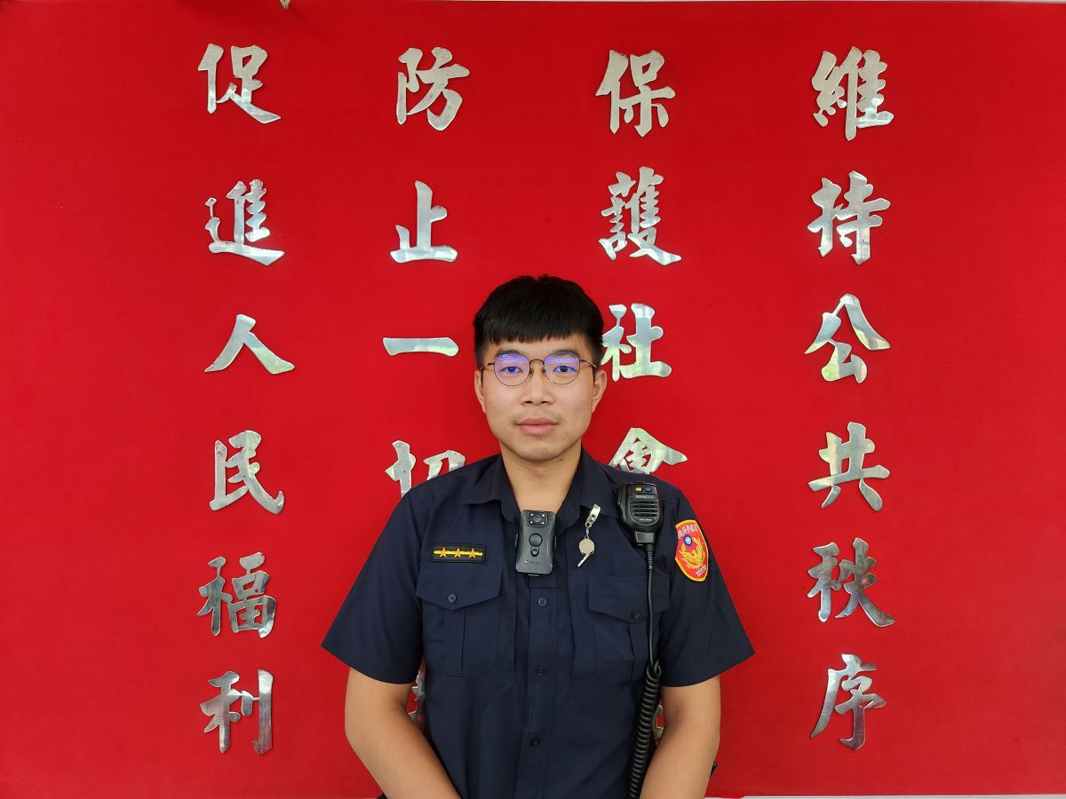 康寧派出所警員陳弘義。(記者薛秀蓮翻攝)