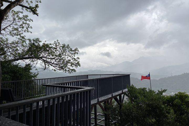 健行趣/新店獅頭山步道整新開放 逍遙亭鳥瞰山景