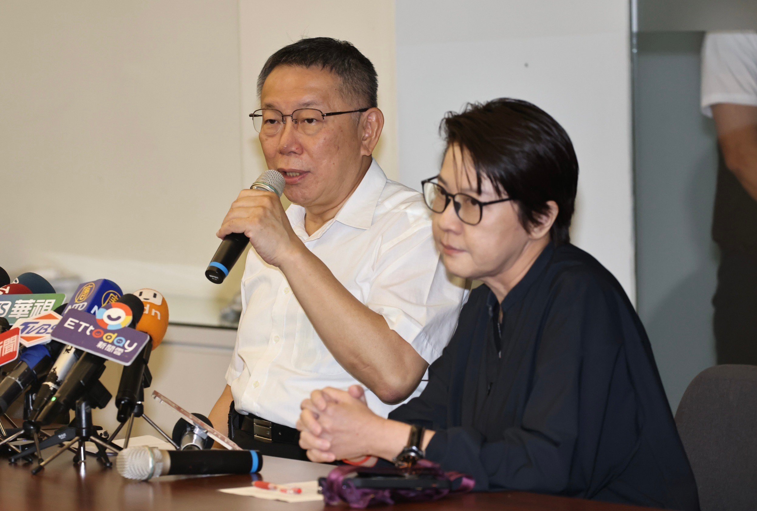 柯文哲針對「高虹安因助理費案遭起訴」一事發表聲明。林啟弘攝
