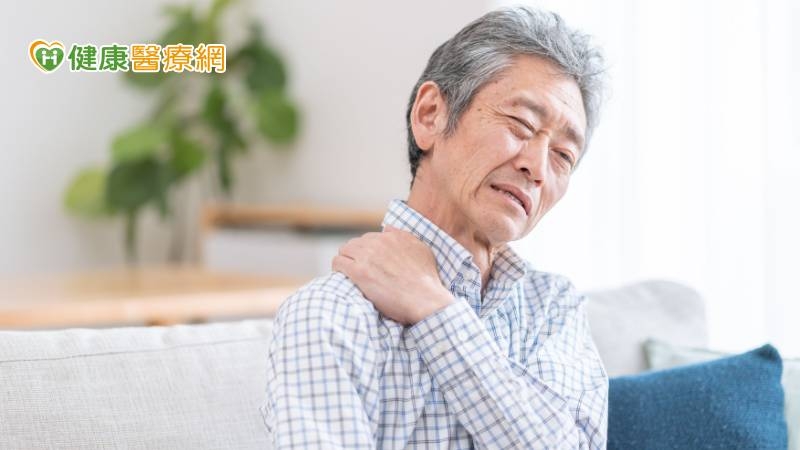 旋轉肌腱破裂痛到難入眠 健保給付「新型工肩關節置換」救援