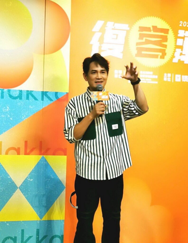 客家金曲歌王羅文裕
