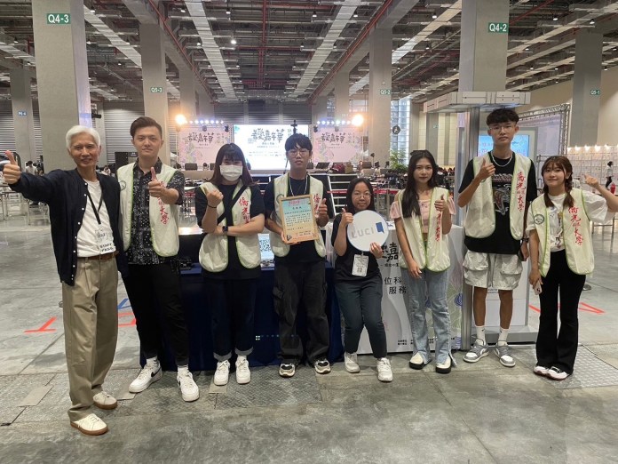 2023善愛嘉年華 僑光科大行銷系師生愛心貢獻公益AR導覽服務 64 0 | 校園 記者爆料網