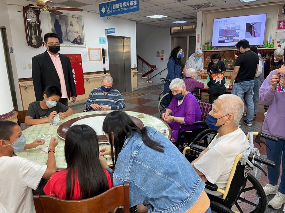 ▲區塊鏈儲存與數位化,有效記錄學習歷程與社區服務成果。(圖/主辦單位提供)