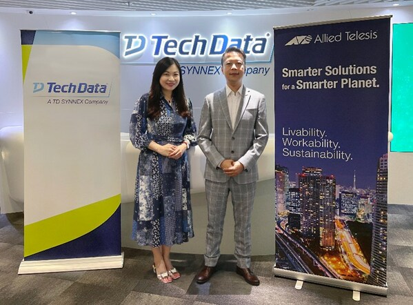 Tech Data HK副總裁暨總經理李慧(左) 及Allied Telesis北亞州區域經理張達培 (右) Tech Data HK副總裁暨總經理李慧(左) 及Allied Telesis北亞州區域經理張達培 (右)