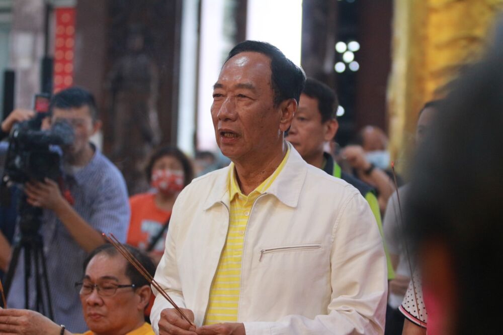 傳挺郭人士力薦韓國瑜夫人當副手 郭台銘:我沒聽過 276 傳挺郭人士力薦韓國瑜夫人當副手 郭台銘:我沒聽過 275