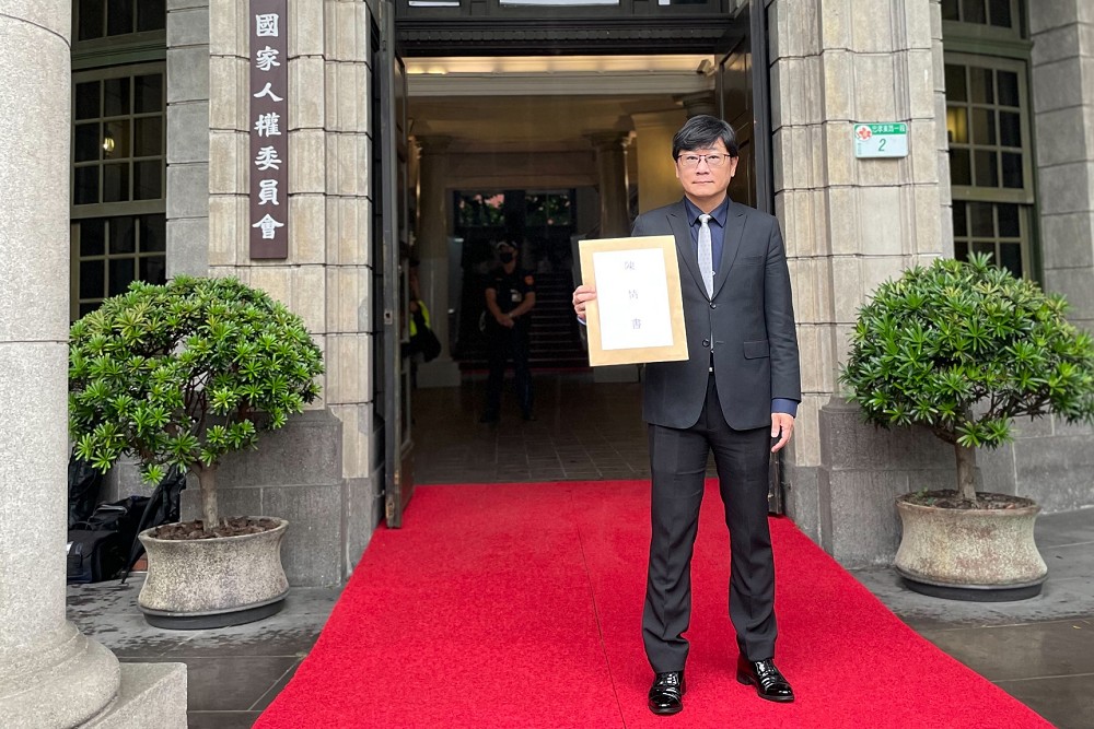 趙正宇赴監院陳情「司法濫權」 宣布競選立委連任證清白 275