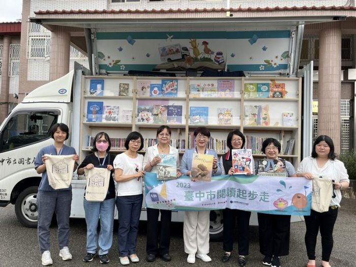 鼓勵收容人用閱讀翻轉未來 中市閱讀起步走前進女監