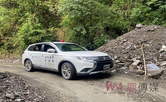 南投仁愛鄉抗風雨！ 埔里基督教醫院醫療團隊與災民同行