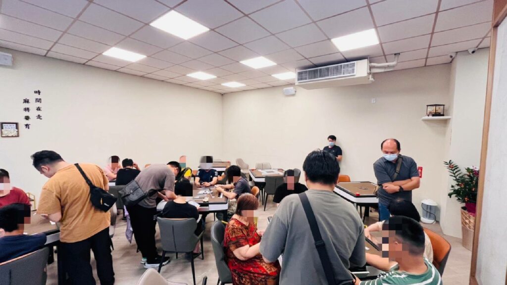 另類「桌遊」?台中大里桌遊休閒館「轉型」麻將賭場 合法掩護非法GG了 68 33661 0 | 社會 社會 記者爆料網