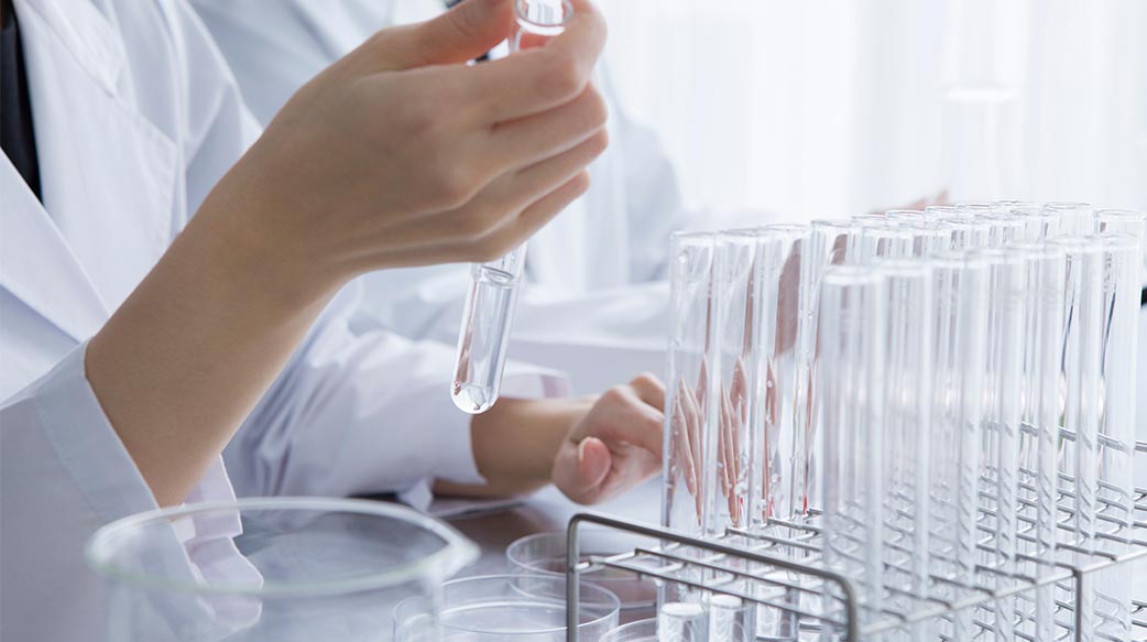 女 試管 手套 醫藥 學生 人的 環境的 生物 醫院 顯微鏡 人 女人 日本 科學 專門知識 合作 智能 設備 藥店 日本 眼鏡 專業人士 生物技術 在室內 健康 女 管 實驗室 微生物學 亞洲 東方的 人 化學家 發育 醫生 實驗 中國的 研究 快樂 尋找 醫生 實驗室 外套 白 樣品 醫藥 亞洲人 解 化學藥品 技術 科學家 聰明 男性 臨床 降 液體 安全 生物學 醫 分析 團隊 拉丁 藥劑師 香氣 發現 診所 助理 移液器 醫療保健 民族 生物化學 明確 分析 專業的 測量 行業 技術員 同事 化學 剪貼板 科學的 手 化妝品 測試 磨砂 研究 工作 關閉
