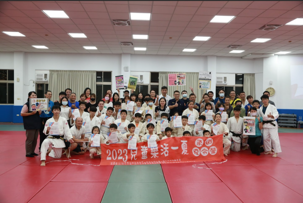 「2023兒童樂活一夏柔道夏令營」活動，(17)日在樹林分局柔道館舉行成果發表暨結訓儀式