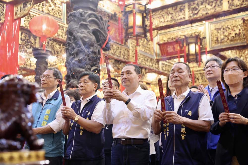 侯友宜訪屏東不見周典論 女兒周佳琪:挺國民黨提名人 328 侯友宜訪屏東不見周典論 女兒周佳琪:挺國民黨提名人 327