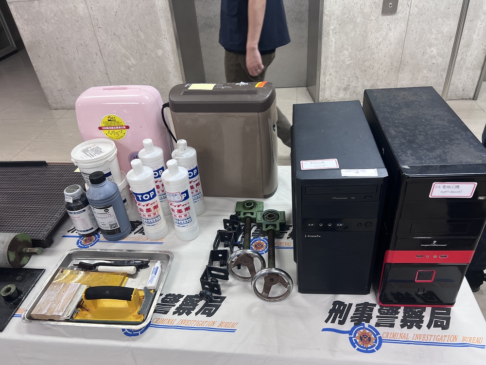 電影無雙翻版 美術繪畫專業偽造高仿真500元假鈔 288 電影無雙翻版 美術繪畫專業偽造高仿真500元假鈔 287