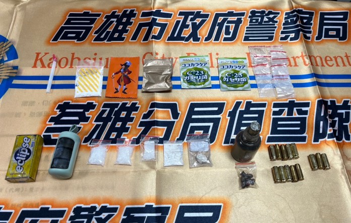 高雄毒品通緝犯遭攔查"駕車撞警"逃逸 躲國宅拒捕墜6樓喪命 67 通緝犯 墜樓