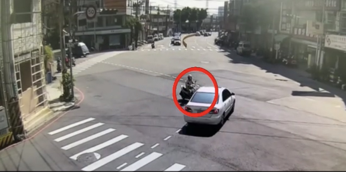 ▲圖說:警方製作機車事故案例宣導影片,直擊各種車禍瞬間 (圖/台中市政府提供)