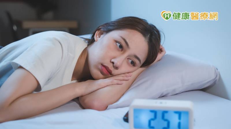 睡不著好痛苦!近1/4失眠者亂服安眠藥 使用原則一次看