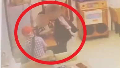 我10年前借妳1萬!82歲婦奪回75歲友手上「200元」遭辦 72 111 13 | 社會 社會 記者爆料網