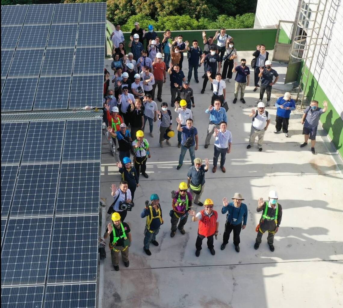 漾新聞|全國太陽光電系統安全研習今登場 實境觀摩左營國小屋頂太陽能光電板施作營運