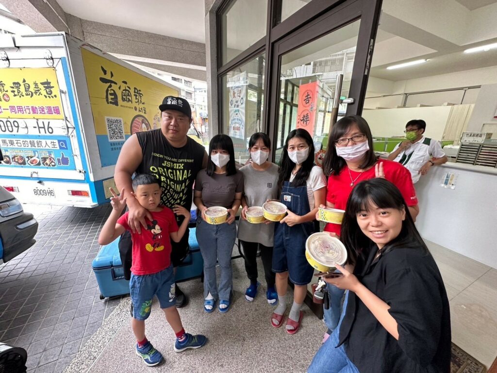 「首爾號」環島義煮5天走過竹苗及花東偏鄉 為弱勢孩童煮出異國美食 74 LINE ALBUM 20230819%EF%BC%88%E5%85%AD%EF%BC%89%E6%96%B0%E7%AB%B9%E5%AE%B6%E6%89%B6%E4%B8%AD%E5%BF%83 230821 3 1 | 生活 生活 記者爆料網