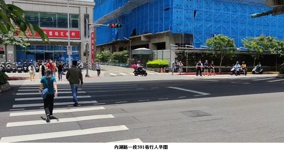 路口行人路權優先 112年臺北市號誌行人早開新增380處、行人專用新增18處 持續檢討增設中