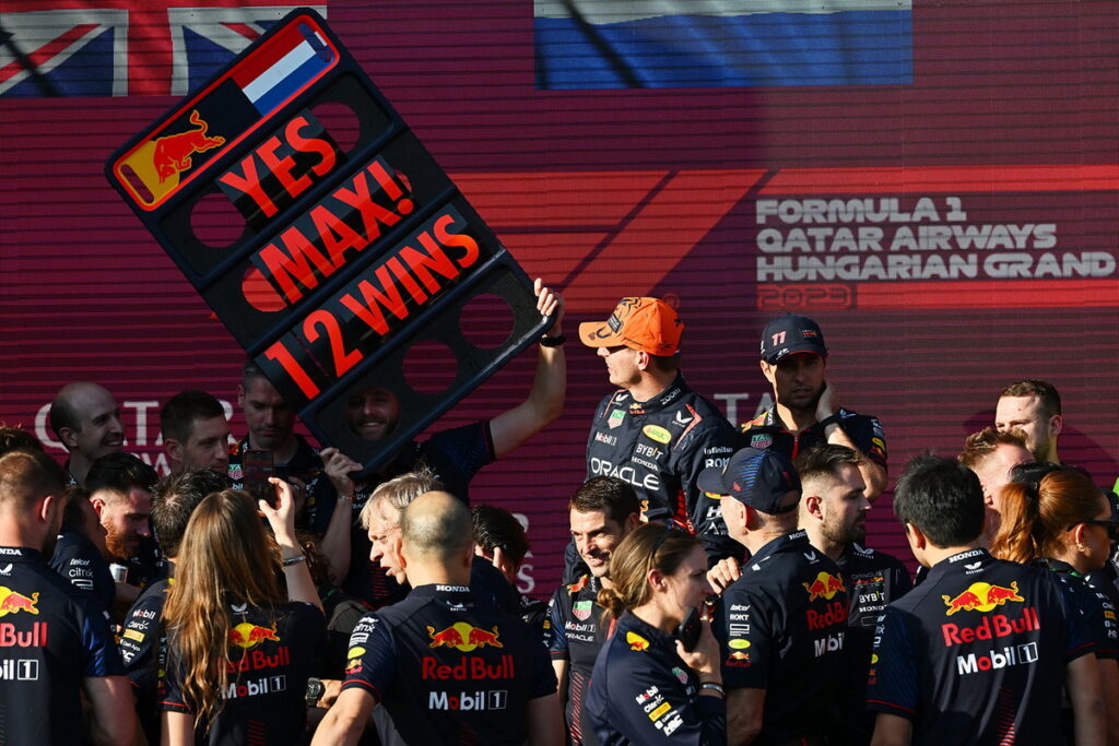 Red Bull 車手Max Verstappen甫拿下比利時大獎賽冠軍,為Red Bull車隊守護上半年12場全勝戰績