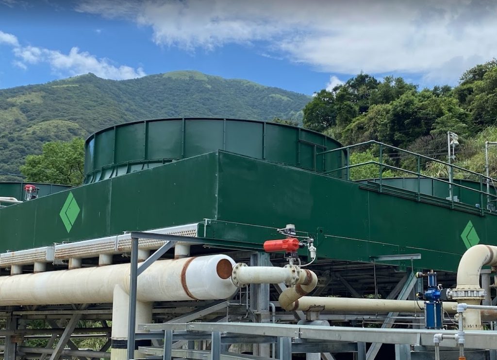 結元公司先行於鄰近金山區四磺子坪完成設置1+MW先導型的地熱能發電設備,約投入3億元進行探勘及產能測試。(圖/新北市政府提供)