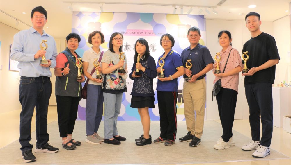 照護父母事蹟感人    新北表揚9位孝行楷模