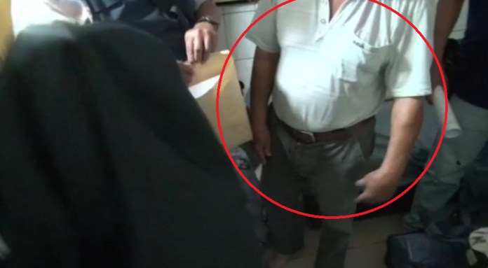 (子販毒老父痛罵片)兒子販毒被逮 老父痛罵:「關乎死啦!」 69 | 社會 社會 記者爆料網