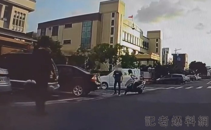 台南員警救人開喇叭播"2隻老虎跑得快" 背後原因超暖心 71 2隻老虎 兩隻老虎 台南