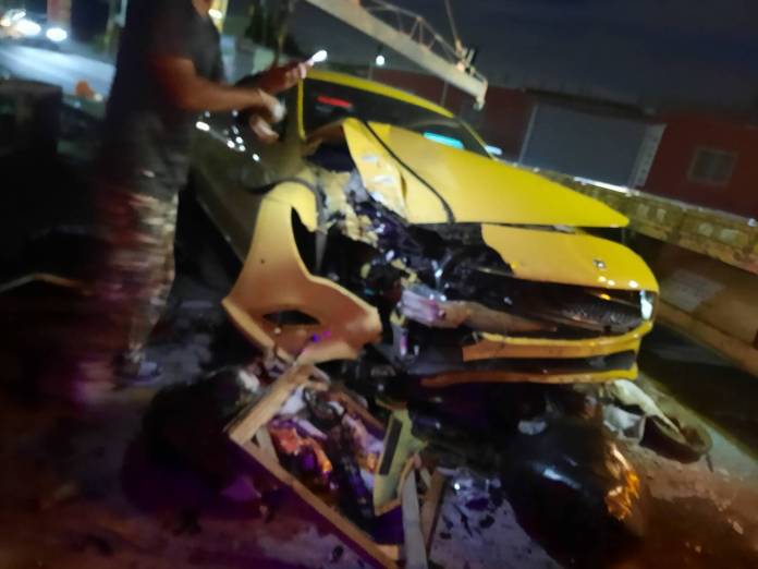 疑租賃賓士秒變事故車 駕駛恍神撞沙發修理廠鏟起招牌 賠償金額恐不便宜 68 238818 | 社會 社會 記者爆料網