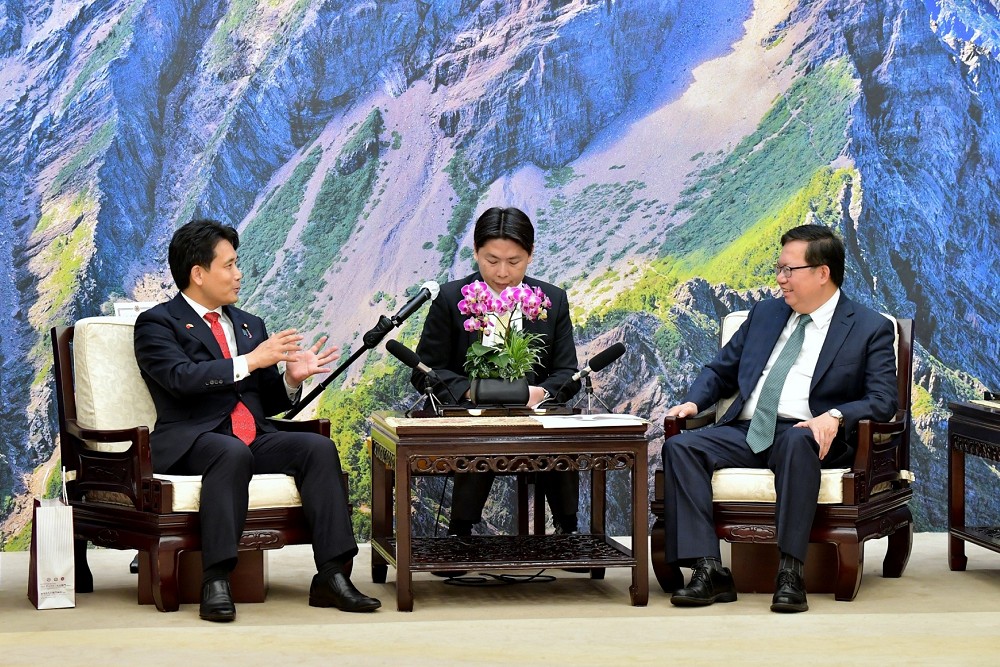 接見日本自民黨參議員 鄭文燦:盼CPTPP進入實質討論 288 接見日本自民黨參議員 鄭文燦:盼CPTPP進入實質討論 287