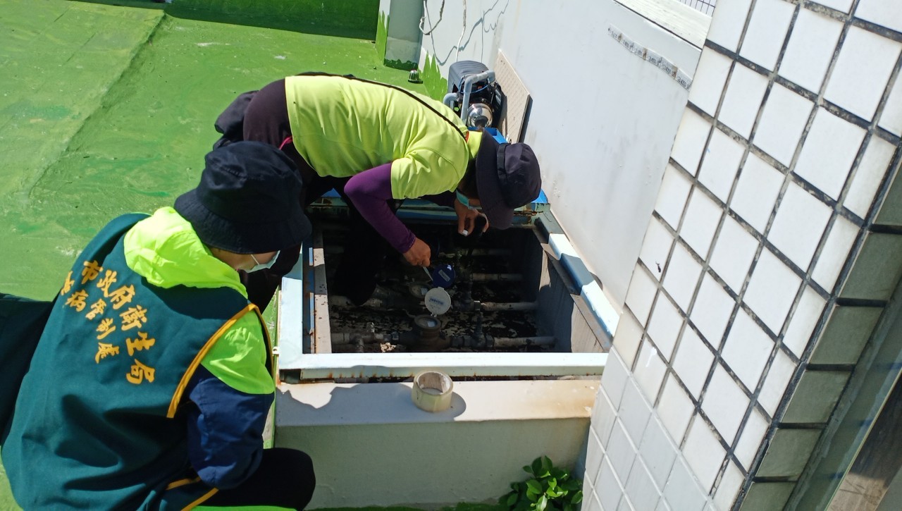 高雄市本土登革熱+1 社區發生疫情風險高 疫情警戒範圍住戶及空屋、空地、建築工地、公園、市場、學校等高風險場強力落實資源稽查工作