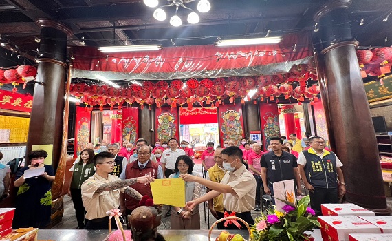 竹市東寧宮慶祝延平郡王聖誕大典 年捐360萬助清寒家庭