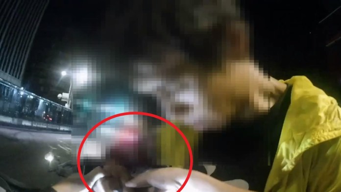 男深夜叼菸騎車遭攔查 安全帽內襯藏毒被抓包 78 312 14 | 社會 社會 記者爆料網