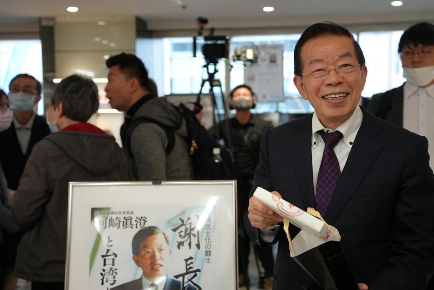 駐日代表謝長廷一席「微量放射性元素對身體有益」引網友砲轟。翻攝謝長廷臉書