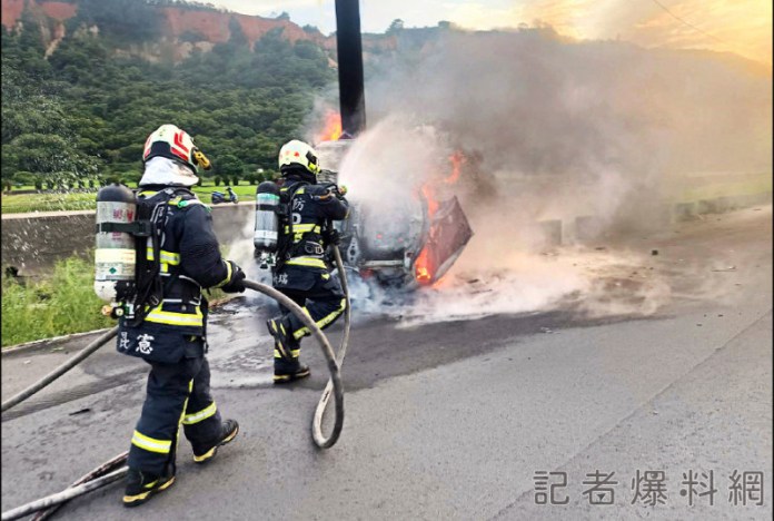 2週前才火燒車雙亡 同路段又傳事故1死1傷 64 1 3 1 | 社會 社會 記者爆料網