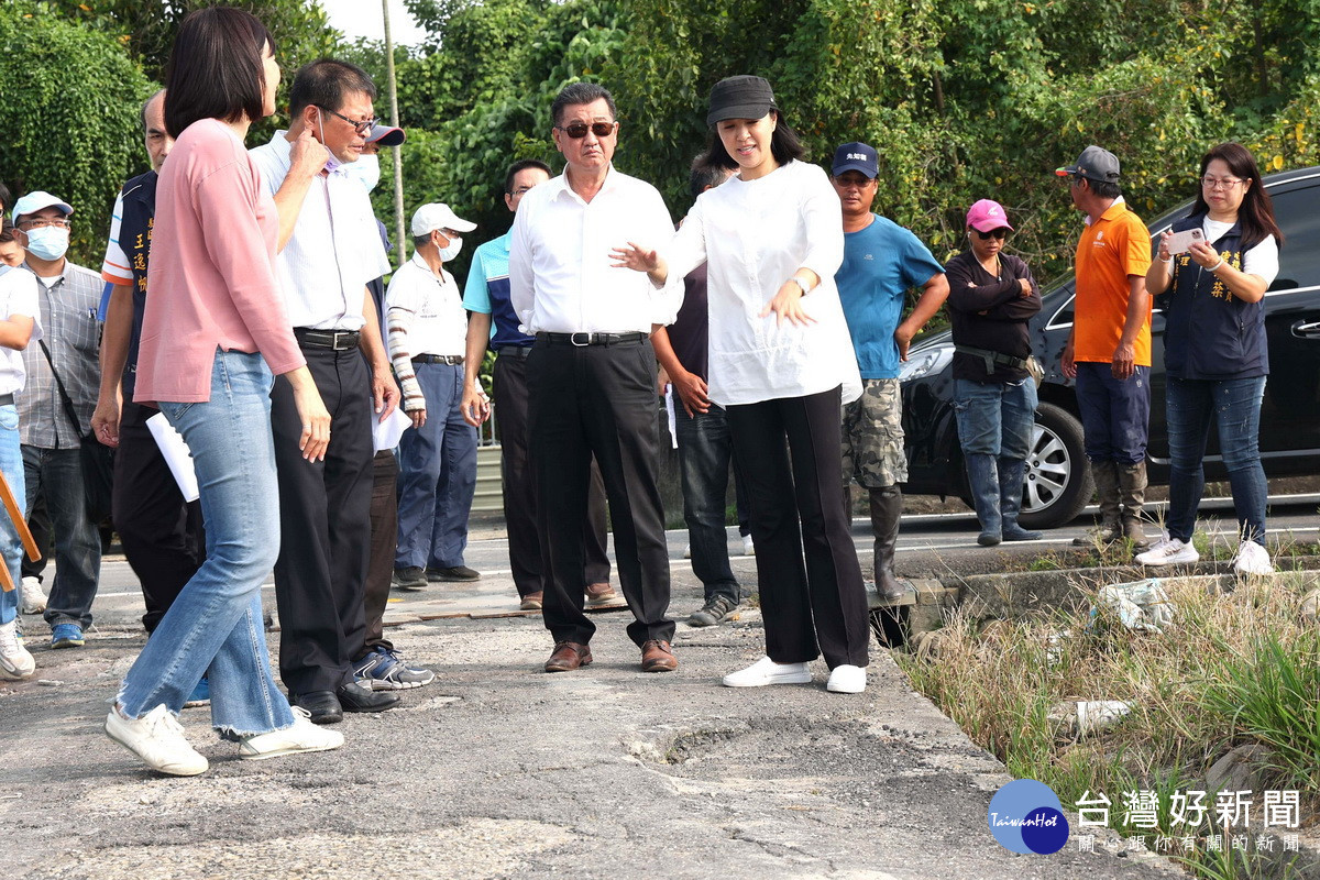地方議員里長等都來關心。(縣府提供)