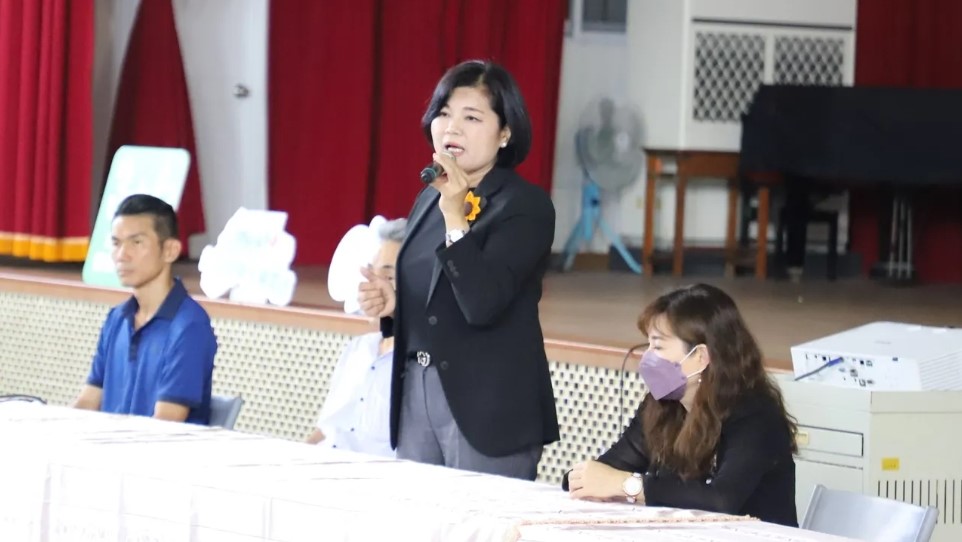  雲林縣長張麗善今天出席教育處記者會，面對媒體詢問郭台銘宣布參選，認為他沒有誠信。縣府提供