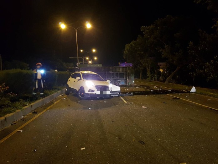 20歲男駕車擦撞路樹失控 衝入台9線北上車道撞大貨車釀1死3傷 69 S 487702557 | 社會 社會 記者爆料網