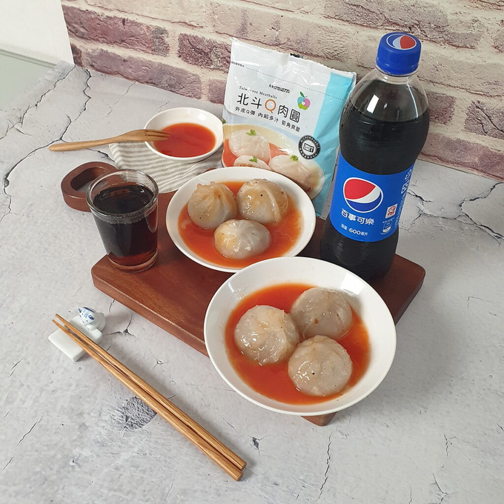 萊爾富開賣「北斗Q肉圓」,9月19日前享新品嚐鮮價45元,搭配百事可樂 600mL另享合購價55元。