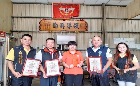 軍人社團溫馨送暖 關懷南投地區榮民向學子女