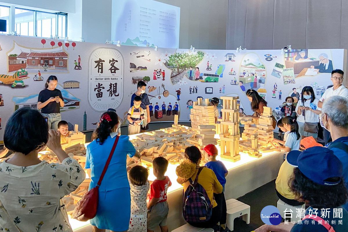 「2023世界客家博覽會」開展18天嘉評如潮,參觀人次突破370萬。<br /><br />